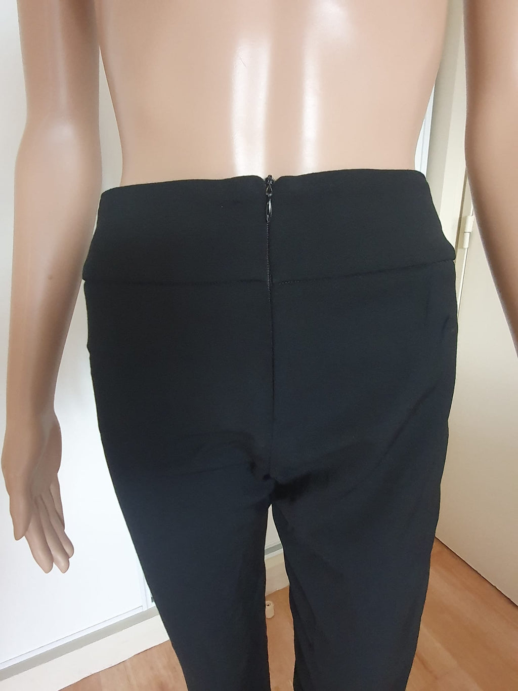 Pantalon Noir ajusté Chic et Élégant PAULE KA - Taille 38