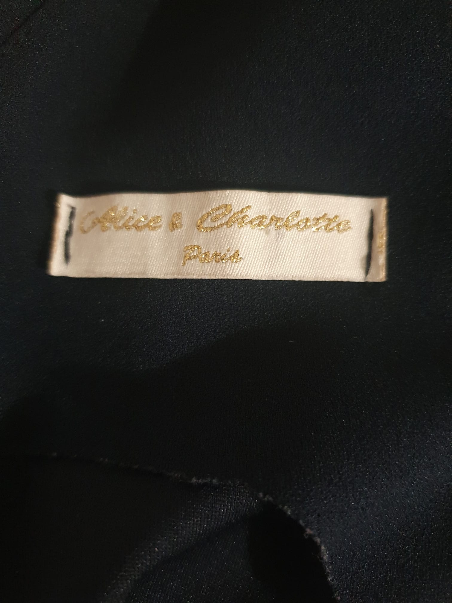 Robe Patineuse Bleu Marine – Décolleté Plongeant Rembourré – Alice & Charlotte Paris (Taille 38)