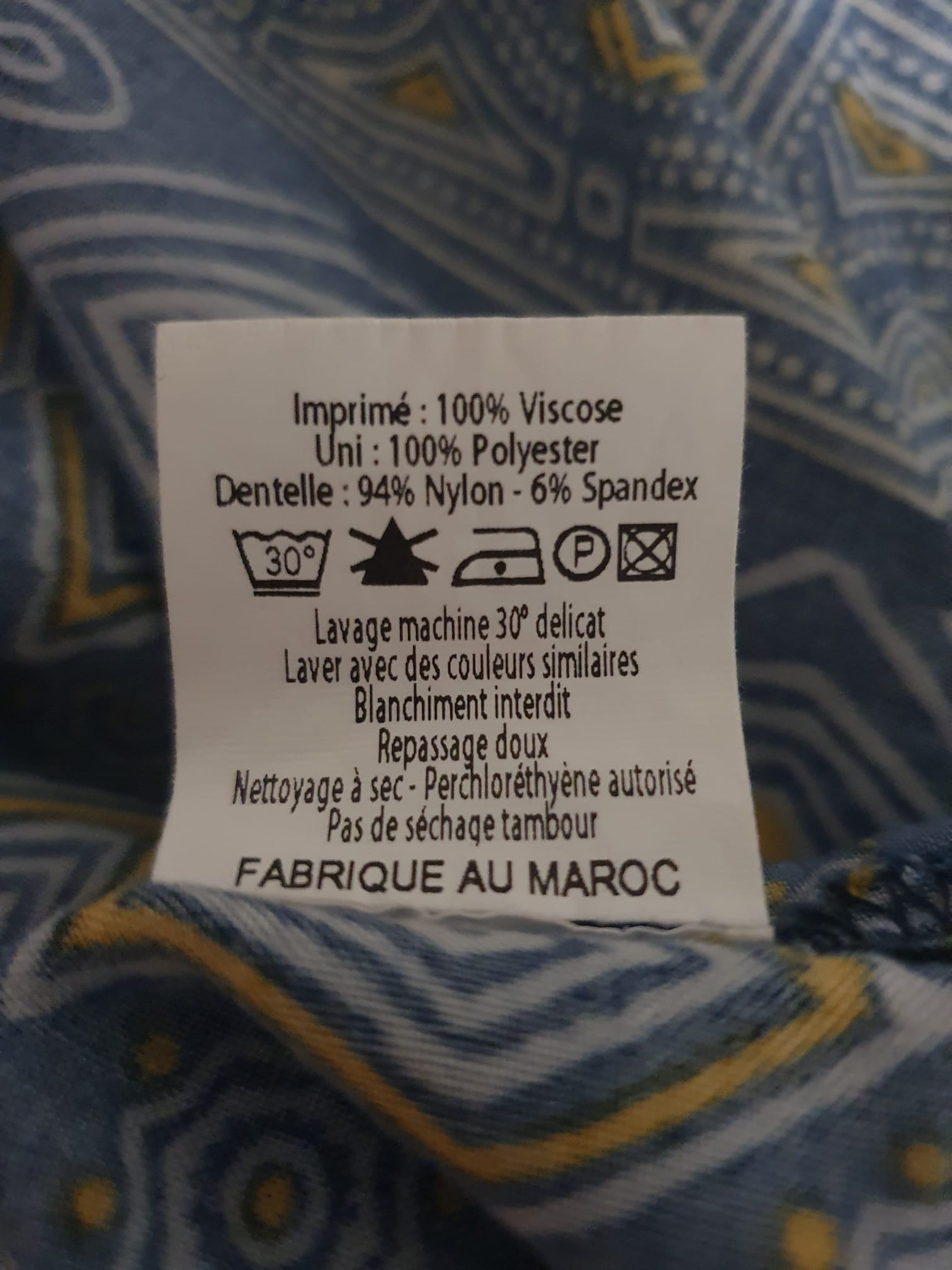Robe d'Été Bleue Formul – Détails Dentelle & Imprimé Géométrique – Taille 42