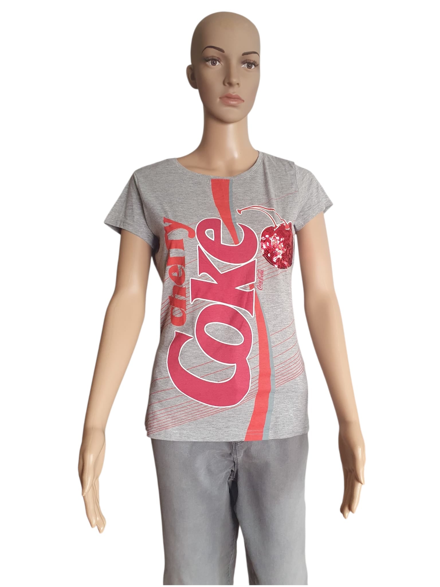 T-shirt Femme Coca-Cola Cherry Vintage 2011 – Détails Sequins & Look Rétro T36