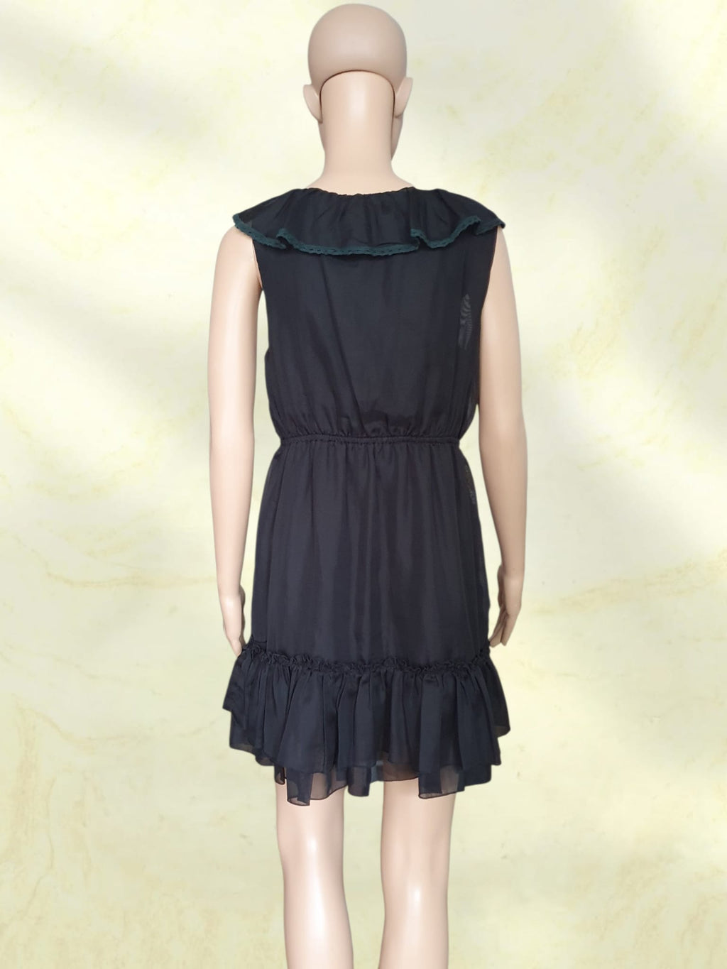 Robe Courte Noire à Volants Allyson – Style Romantique & Bohème Chic – Taille S/M