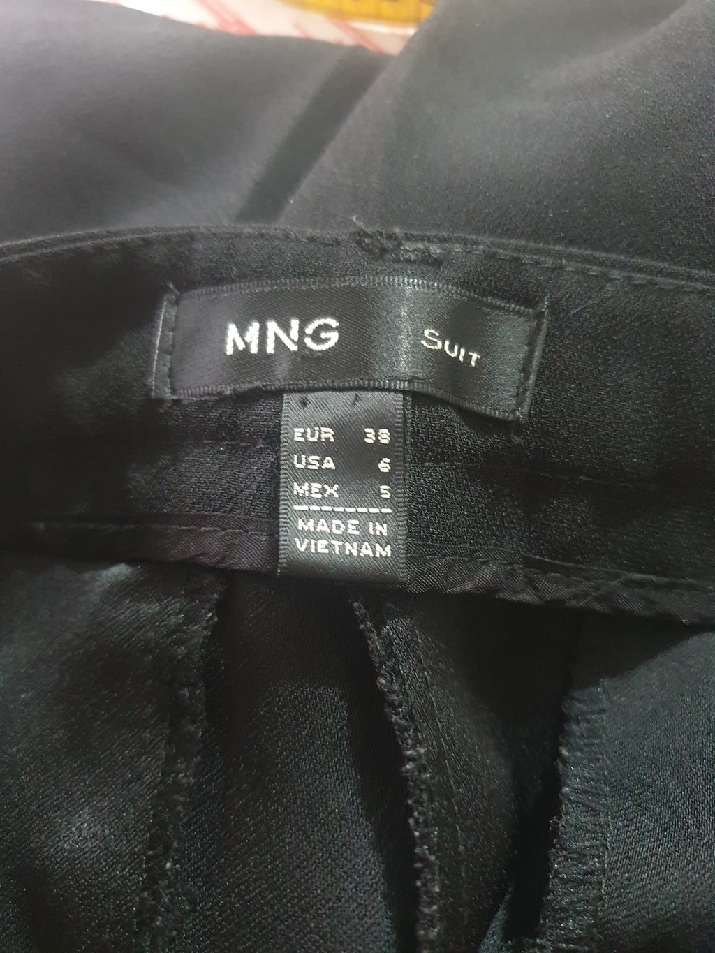 Pantalon de Costume Noir MNG Suit – Élégance, Chic et Tendance T40