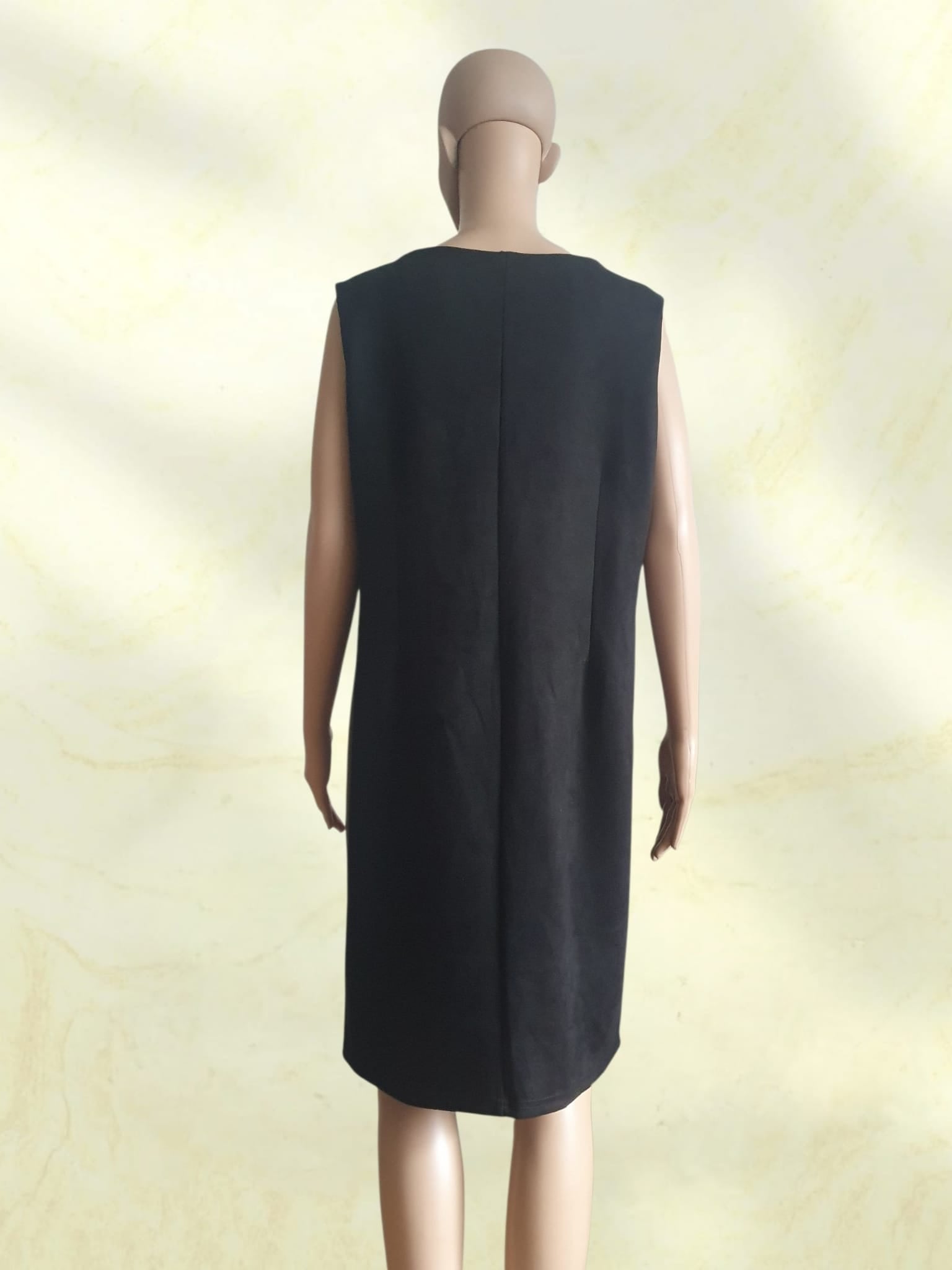 Robe d’Hiver Graphique Tricolore – Style suédine- T46 (3XL)