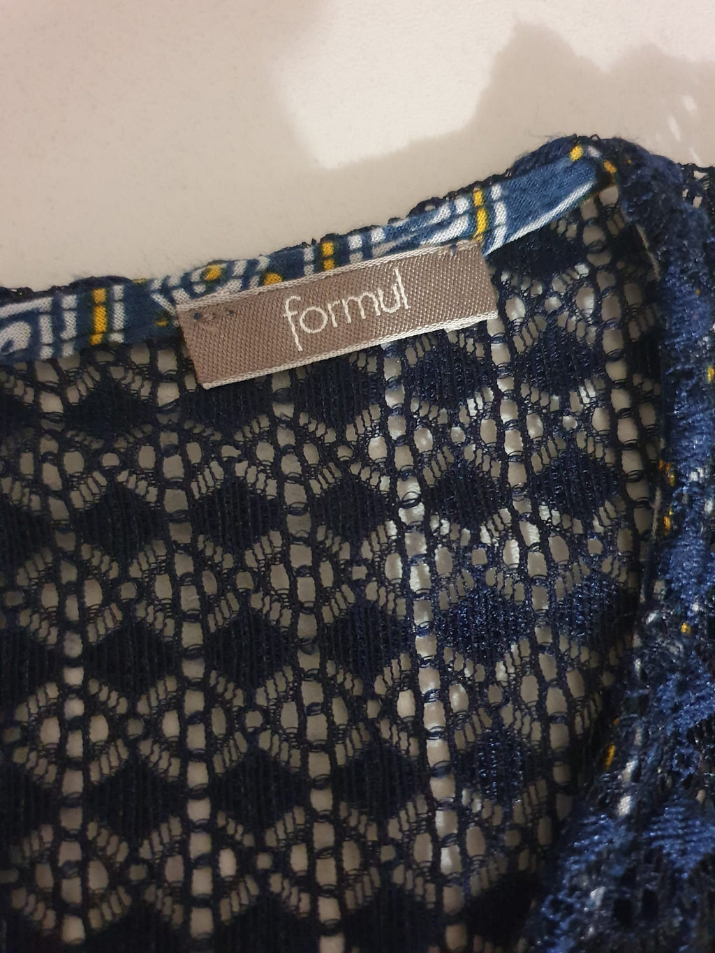 Robe d'Été Bleue Formul – Détails Dentelle & Imprimé Géométrique – Taille 42